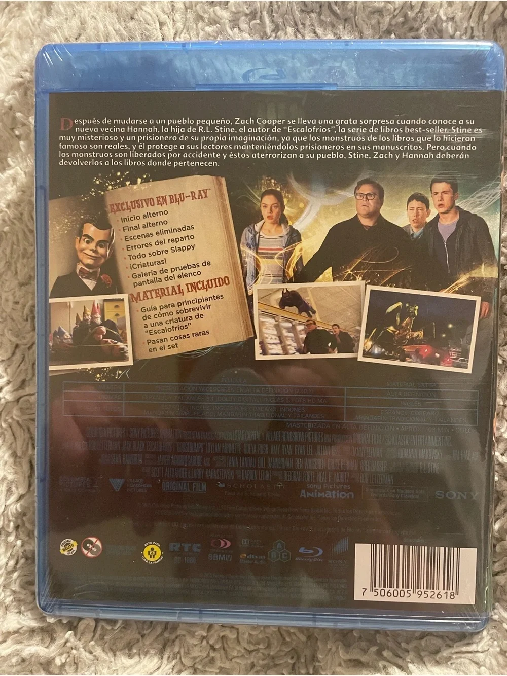 Spanish: Goosebumps the movie. Still sealed. Brand new